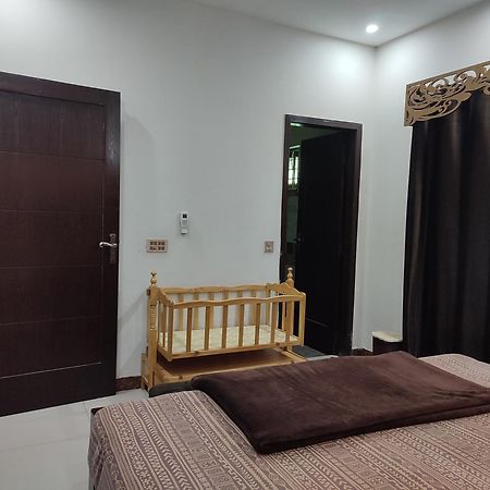 Fully Serviced Holiday Home Near Lahore Ring Road Екстериор снимка