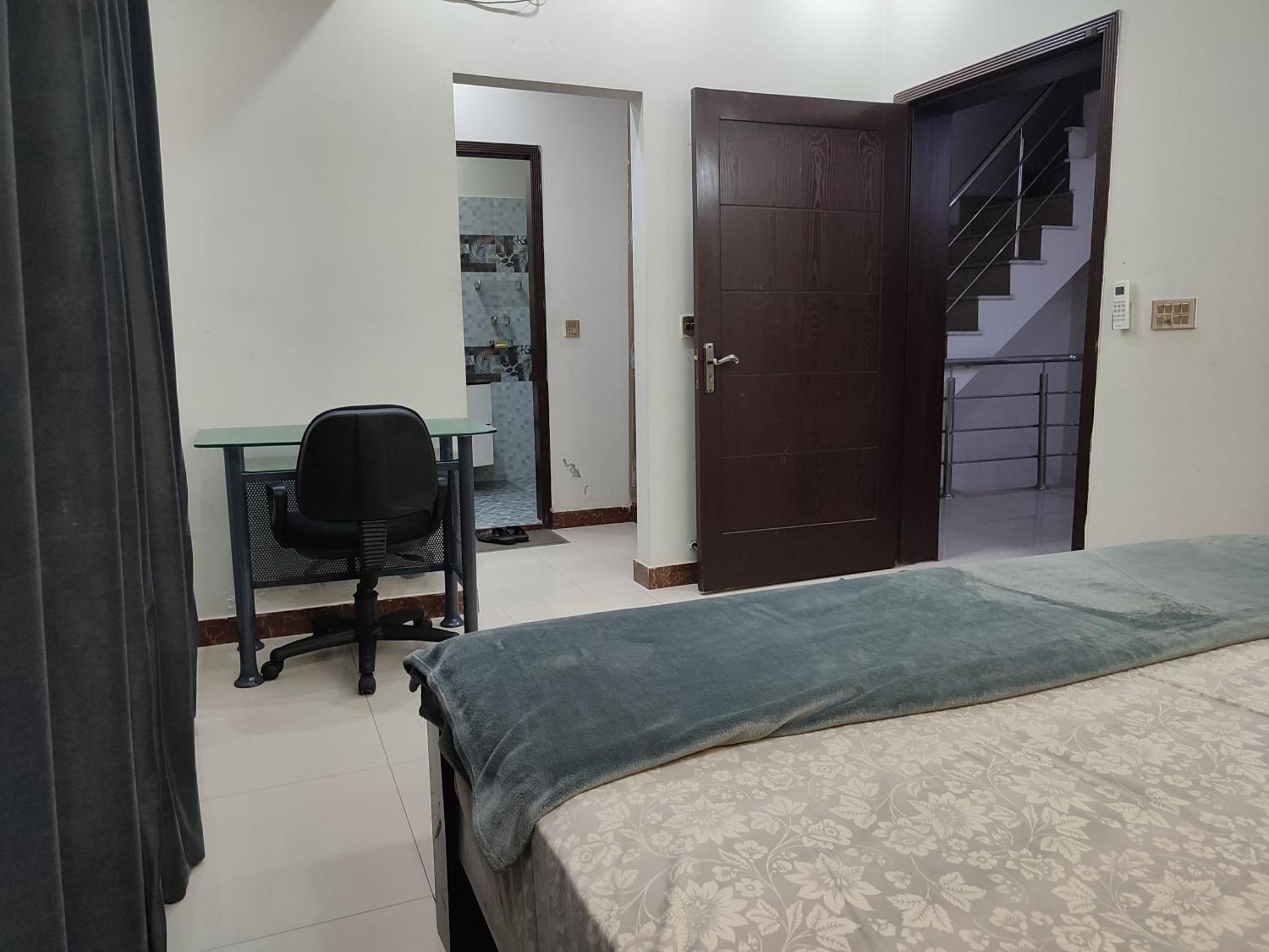 Fully Serviced Holiday Home Near Lahore Ring Road Екстериор снимка